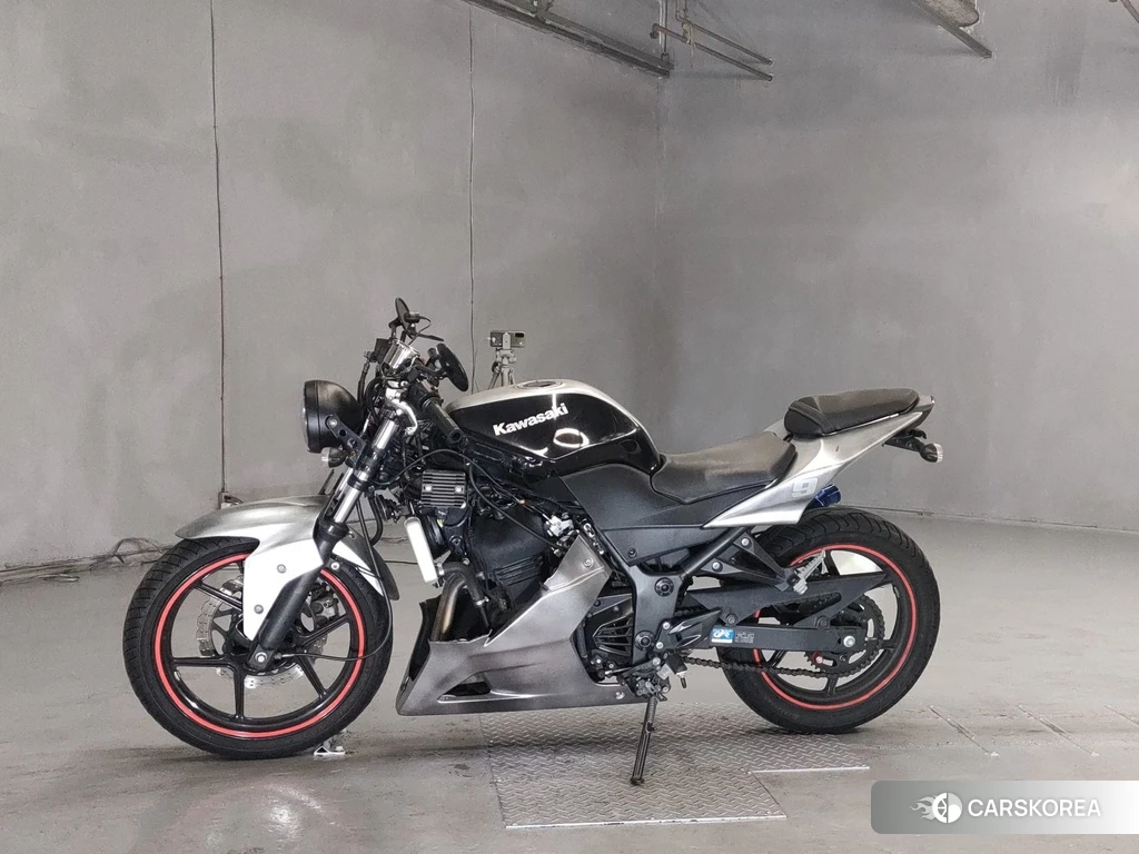 Проданный Kawasaki NINJA 250R id 4147924 из Японии, фото 2
