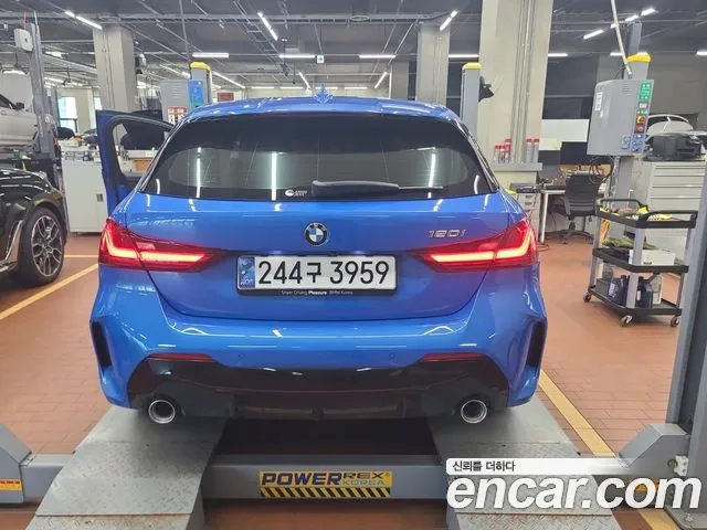 BMW 1 Series (F40) 2024 Синий из Кореи, фото 2