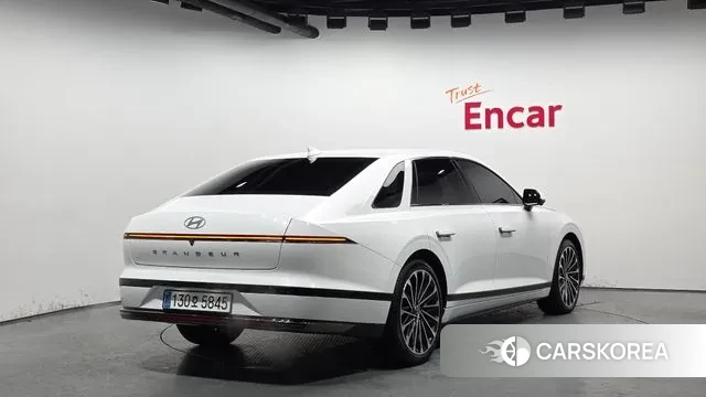 Hyundai Grandeur Hybrid (GN7) id 3684854 из Кореи 12