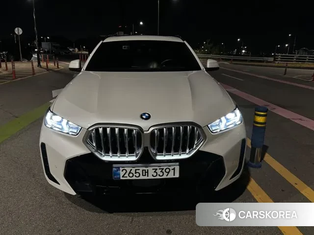 BMW X6 (G06) 2024 Белый из Кореи, фото 2
