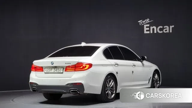 BMW 5 Series (G30) id 3336752 из Кореи 12