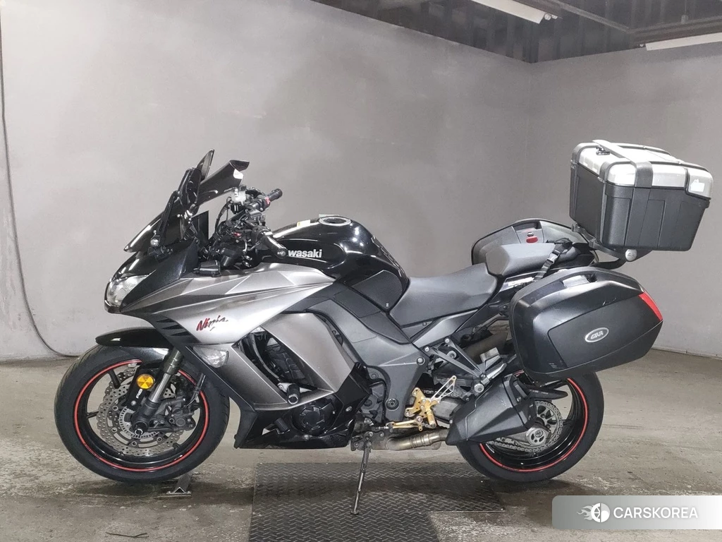 Проданный Kawasaki NINJA 1000 2012 из Японии