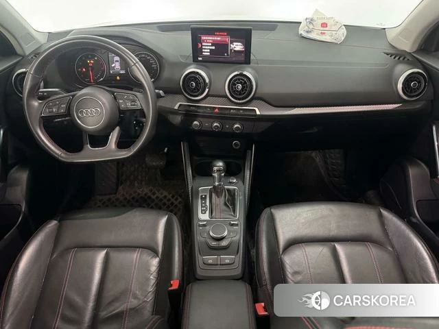 Audi Q2L 2023 Белый из Китая, фото 2