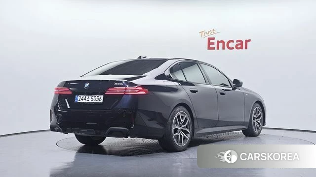 BMW 5 Series (G60) id 3793061 из Кореи 12