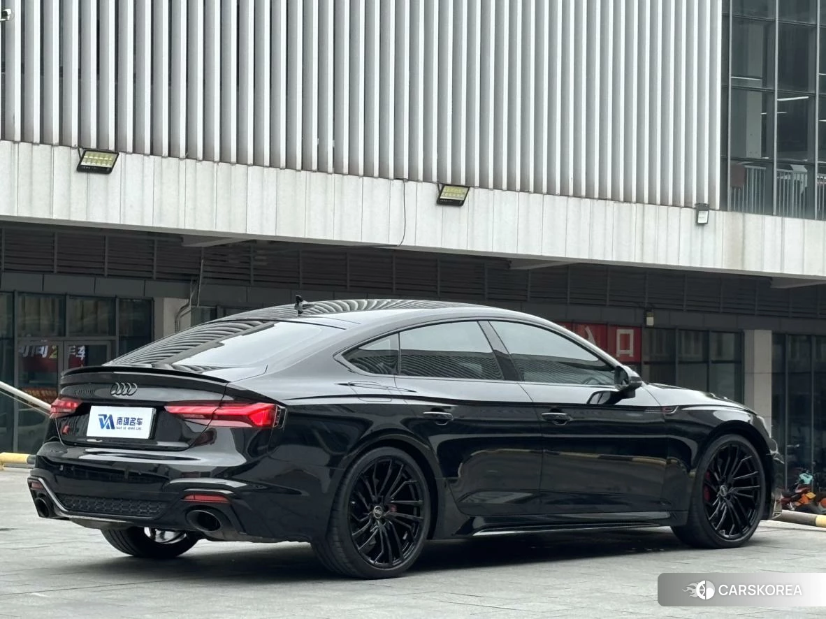 Audi RS 5 id 4440684 из Китая 11