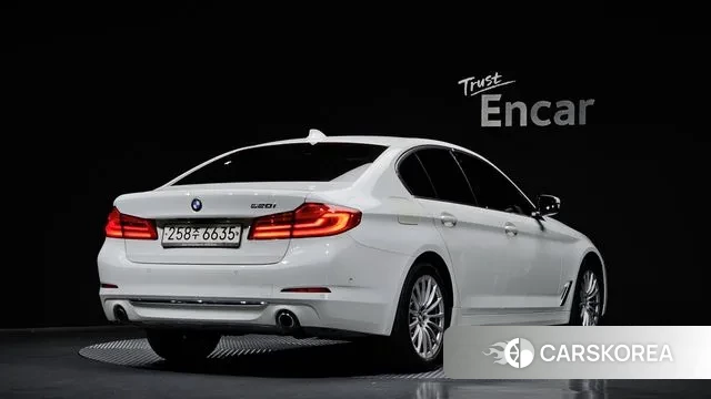 BMW 5 Series (G30) id 3344327 из Кореи 12