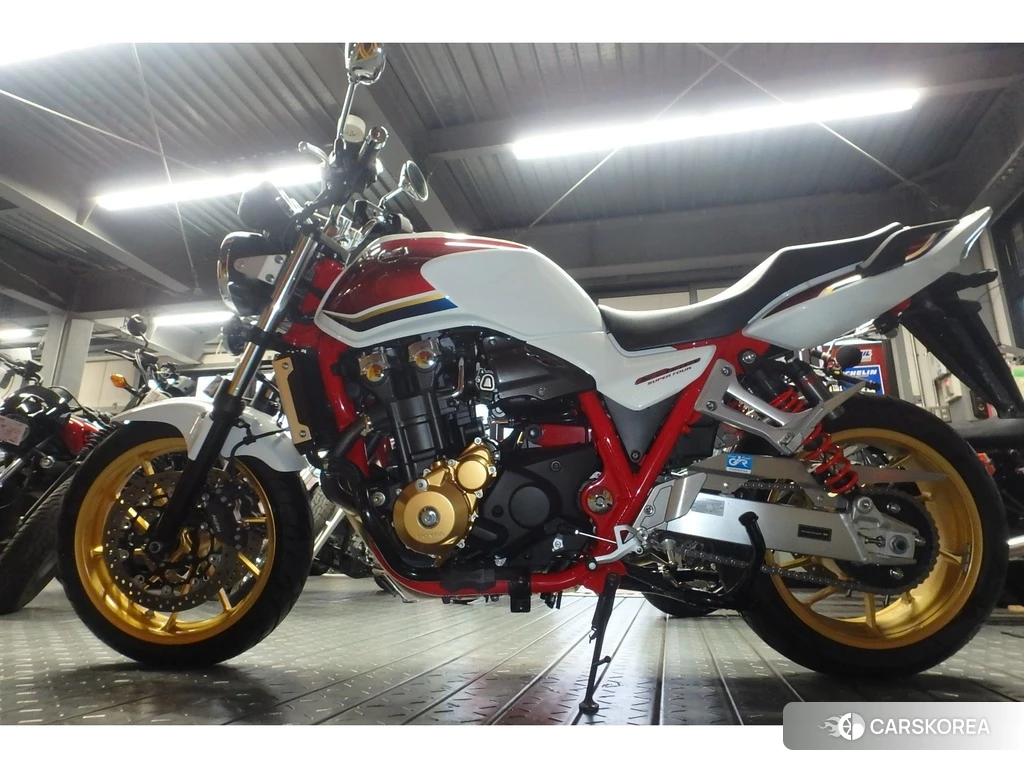 Проданный Honda CB1300SF ABS 2022 из Японии
