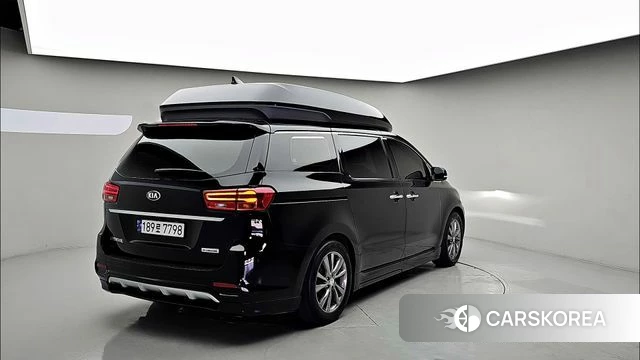 Kia The New Carnival id 4496139 из Кореи 12