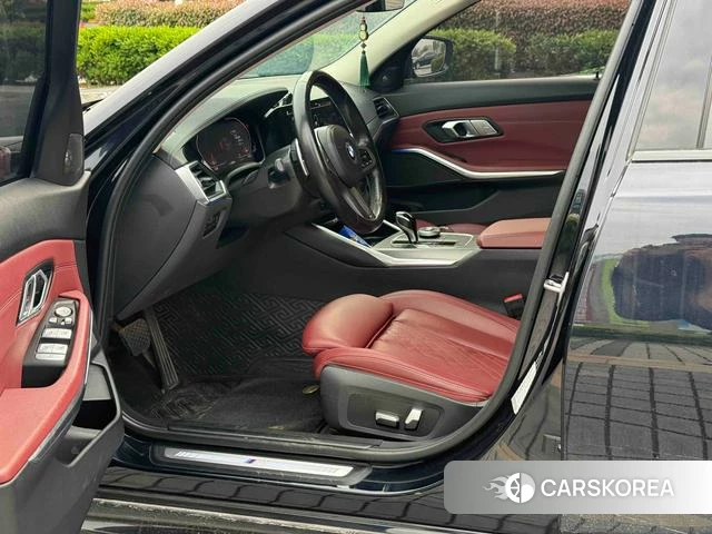 BMW 3 series 2022 Черный из Китая, фото 2