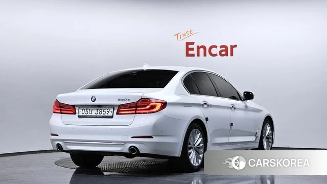 BMW 5 Series (G30) id 3808276 из Кореи 12