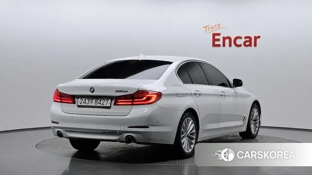 BMW 5 Series (G30) id 3464119 из Кореи 12