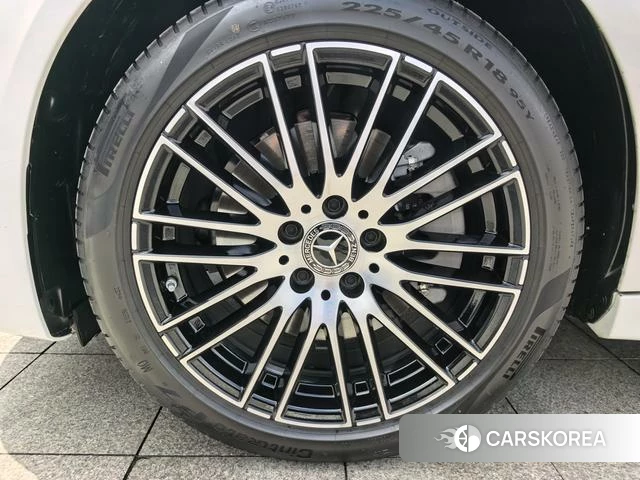 Mercedes-Benz Class C 2024 Белый из Китая, фото 5