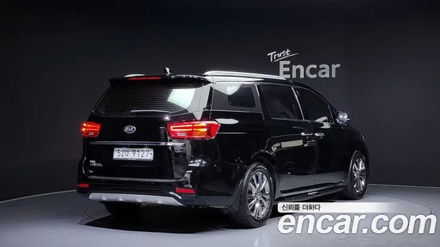 Kia The New Carnival id 2329004 из Кореи 12