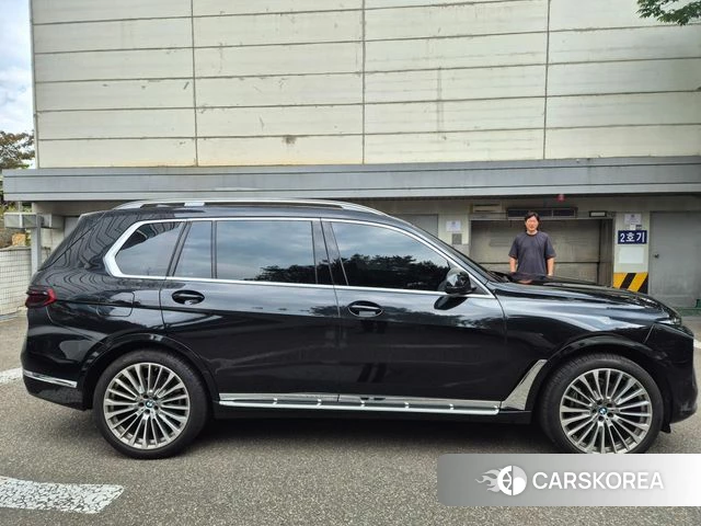 BMW X7 (G07) 2024 Черный из Кореи, фото 2