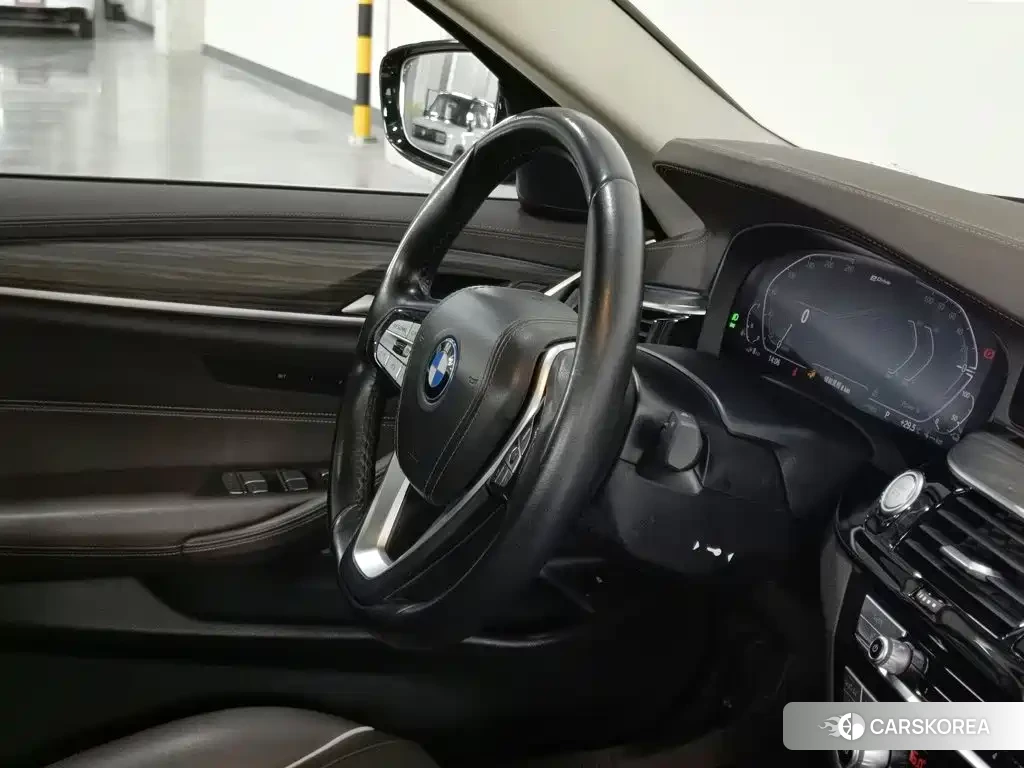BMW 5 series id 4685936 из Китая 12