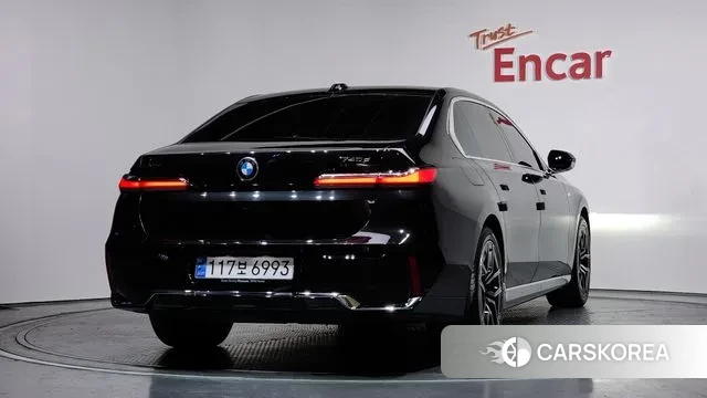 BMW 7 Series (G70) id 3533397 из Кореи 12