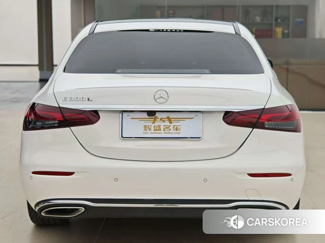 Mercedes-Benz E-class 2021 Белый из Китая, фото 4