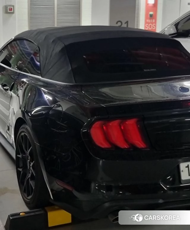 Ford Mustang 2019 Черный из Кореи, фото 2
