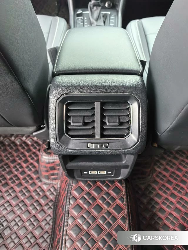 Volkswagen Tiguan L id 4273807 из Китая 12