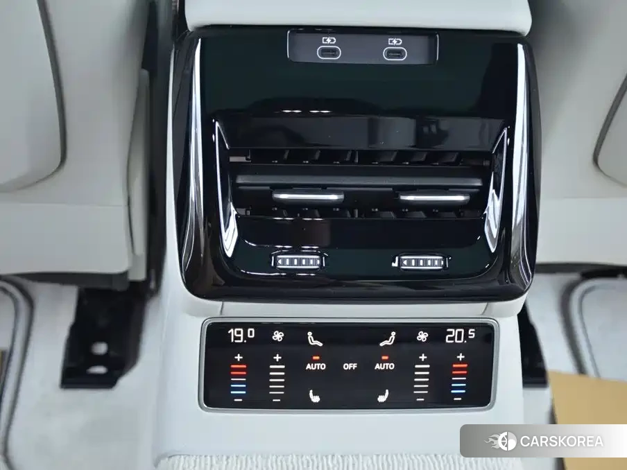 Audi A6L id 4653880 из Китая 8