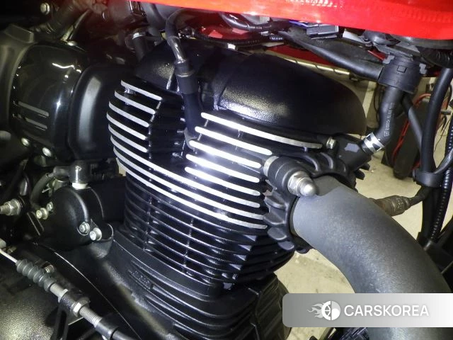 Engine photo