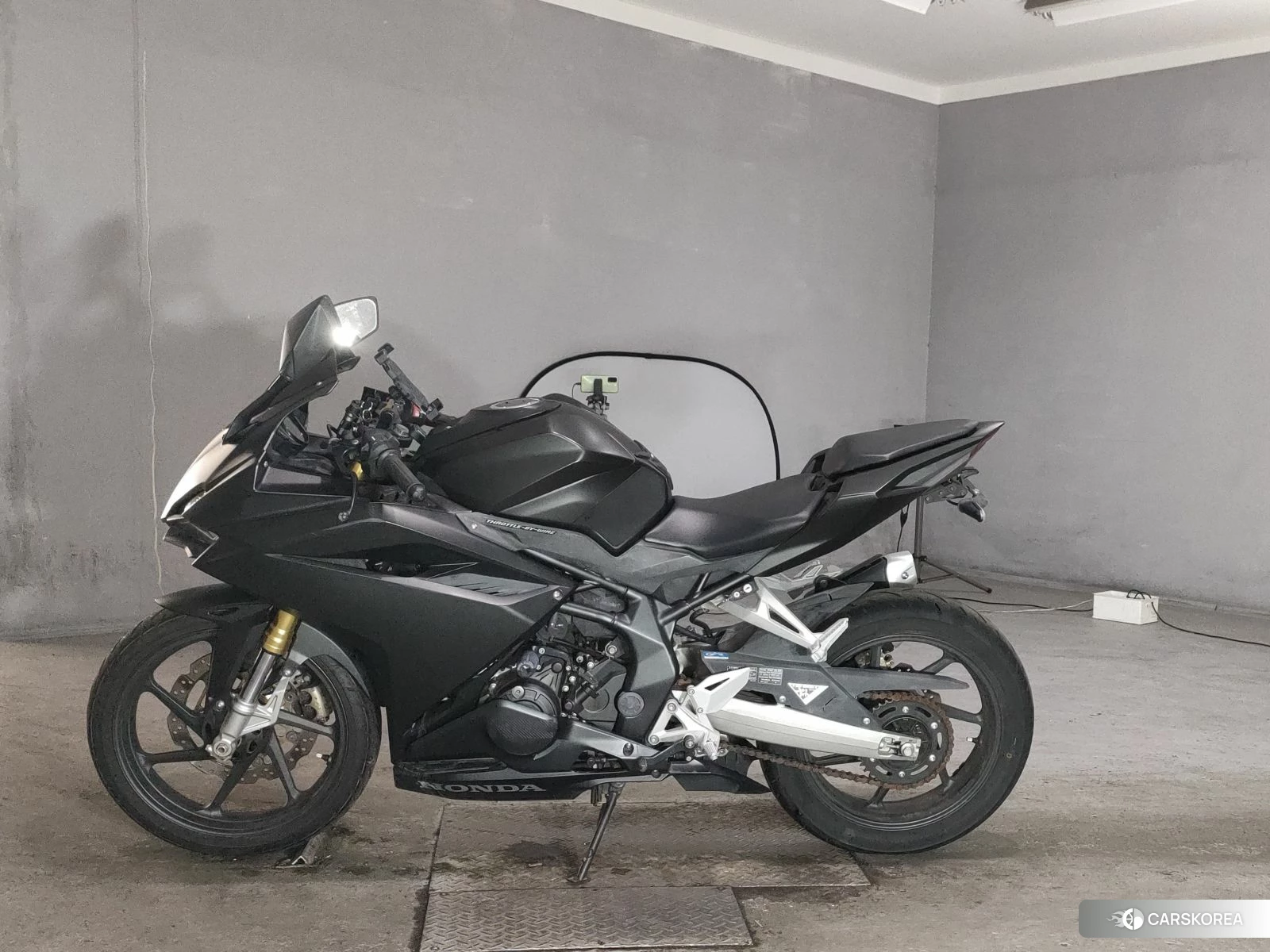 Honda CBR250RR 2017 из Японии, фото 2