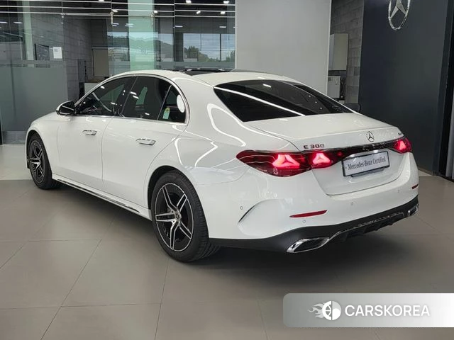 Mercedes-Benz E-Class W214 id 4700660 из Кореи 12