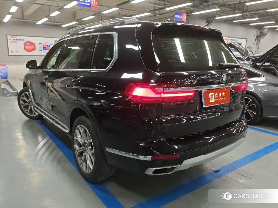 BMW X7 2020 Черный из Китая, фото 2