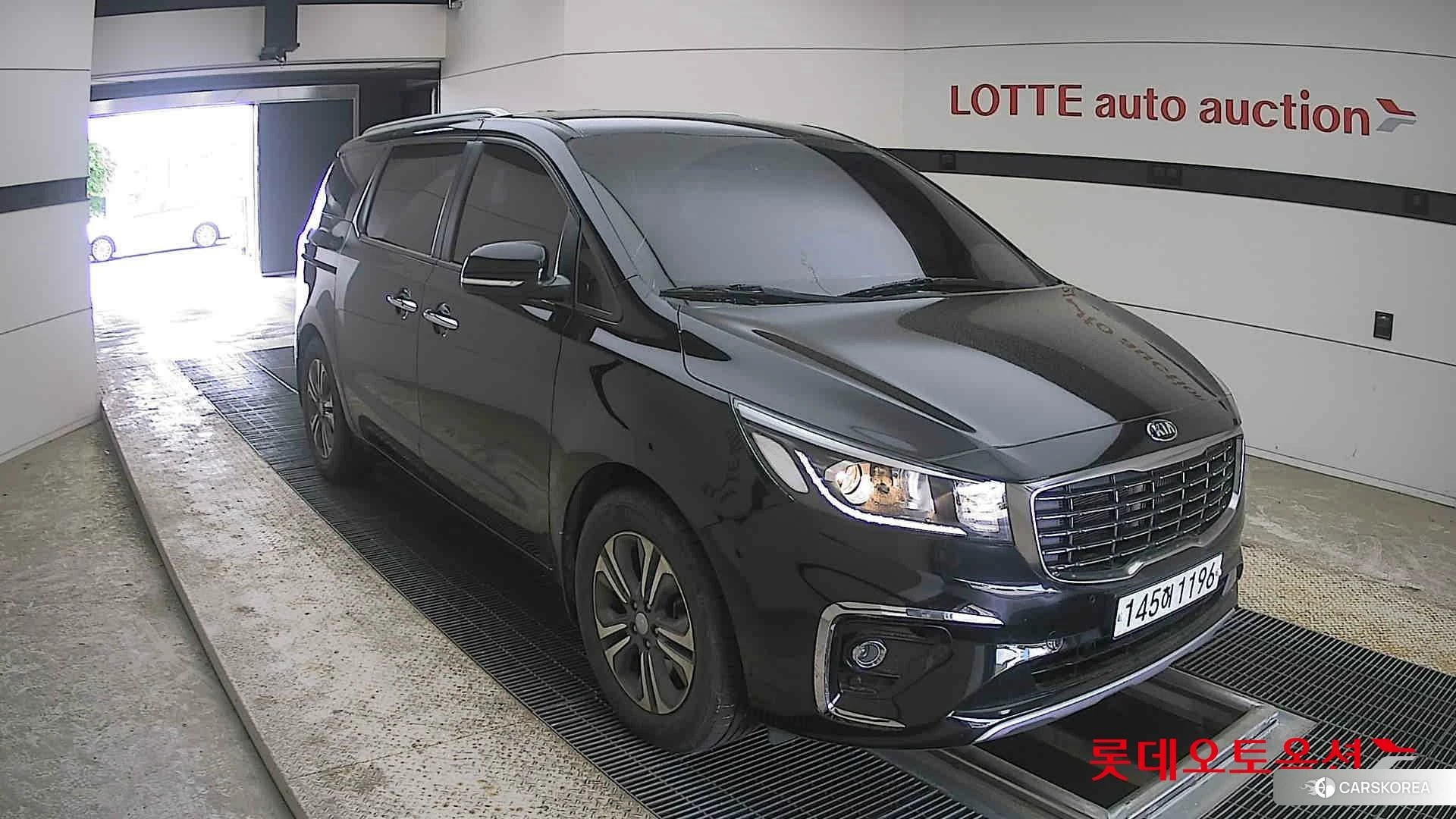Kia Carnival id 4289556 из Кореи 12