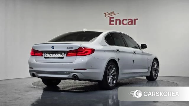 BMW 5 Series (G30) id 4020378 из Кореи 12