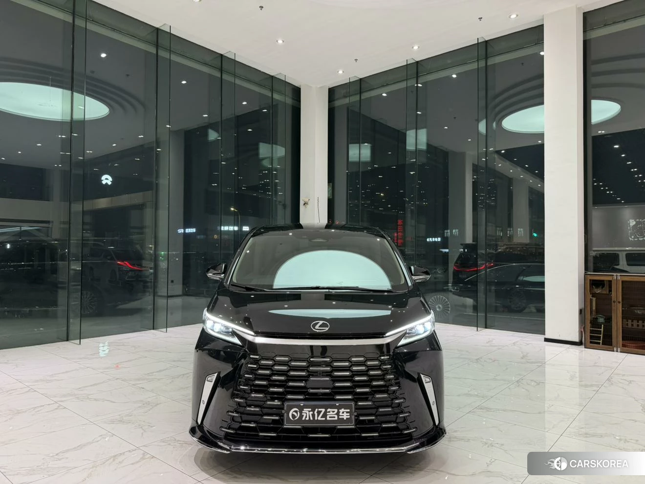 Lexus LM 2023 Черный из Китая, фото 4