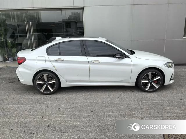 BMW 1 series 2023 Белый из Китая, фото 4