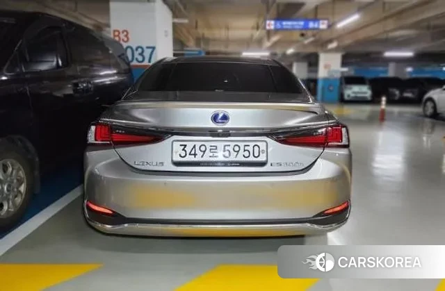 Lexus ES300h 7th generation 2020 Серый из Кореи, фото 2