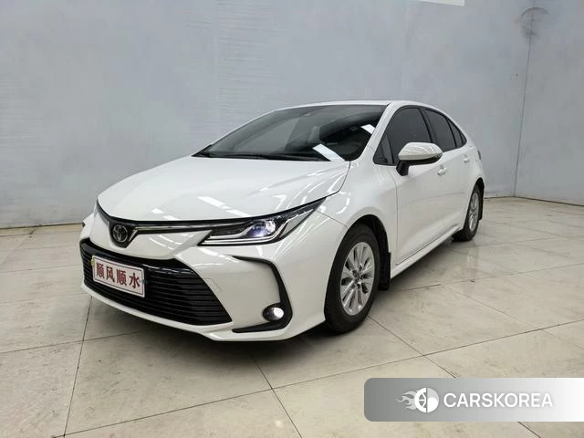 Toyota Corolla 2021 Белый из Китая, фото 2
