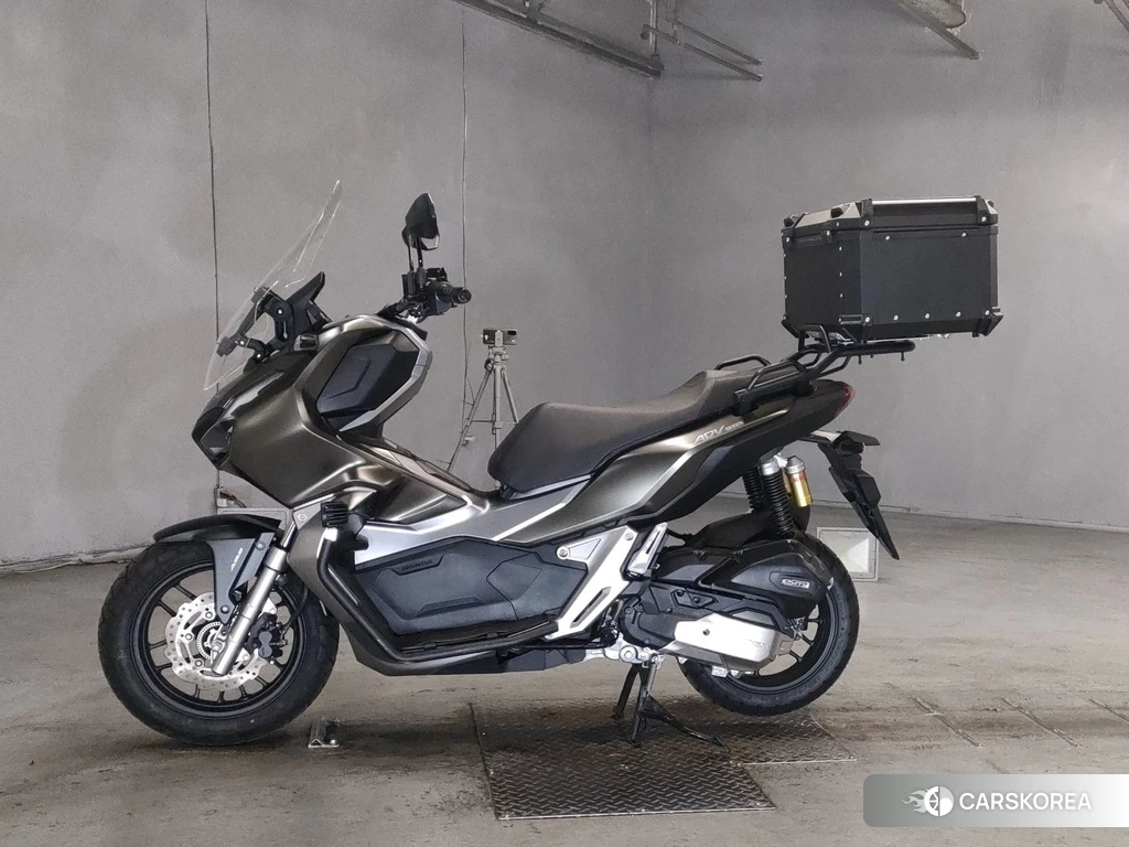 Проданный Honda ADV150 2019 из Японии, фото 2