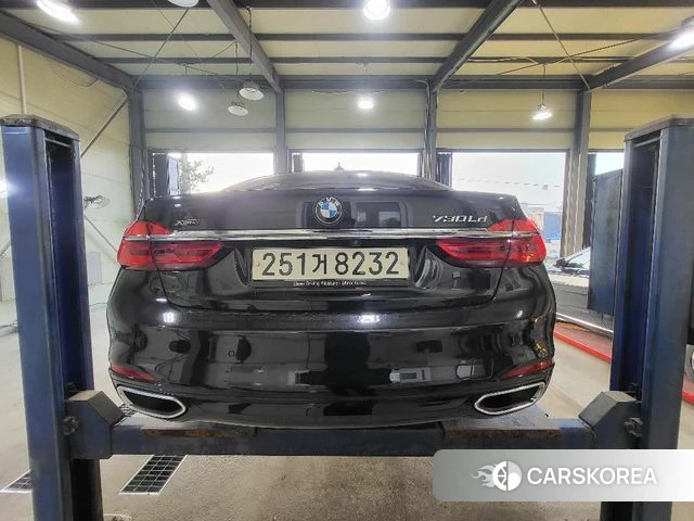 BMW 7 Series (G11) 2018 Черный из Кореи, фото 2