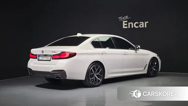 BMW 5 Series (G30) id 3545860 из Кореи 12