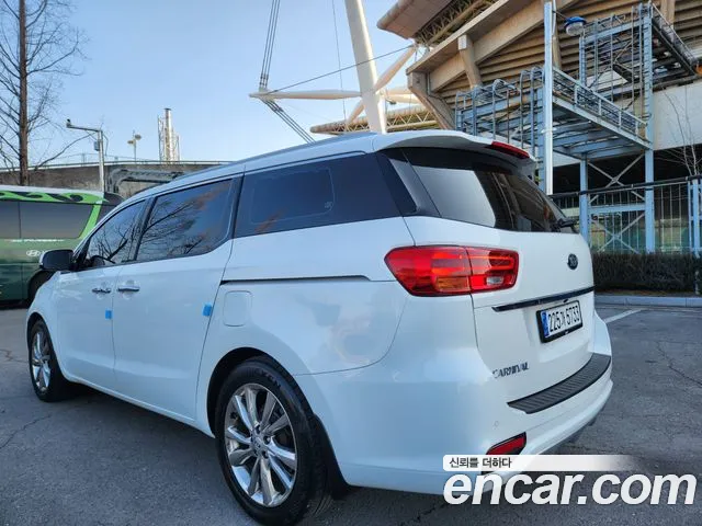 Kia The New Carnival id 2438279 из Кореи 12