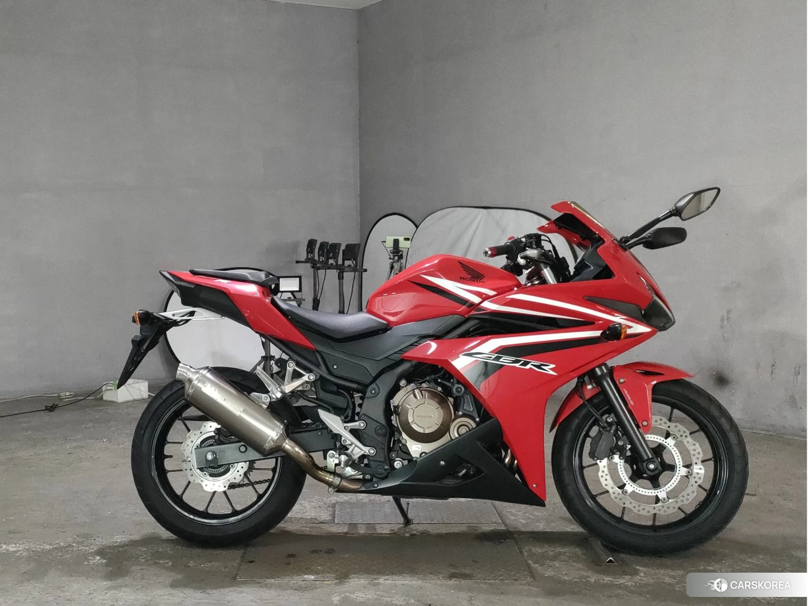 Проданный Honda CBR400R id 3947254 из Японии, фото 3