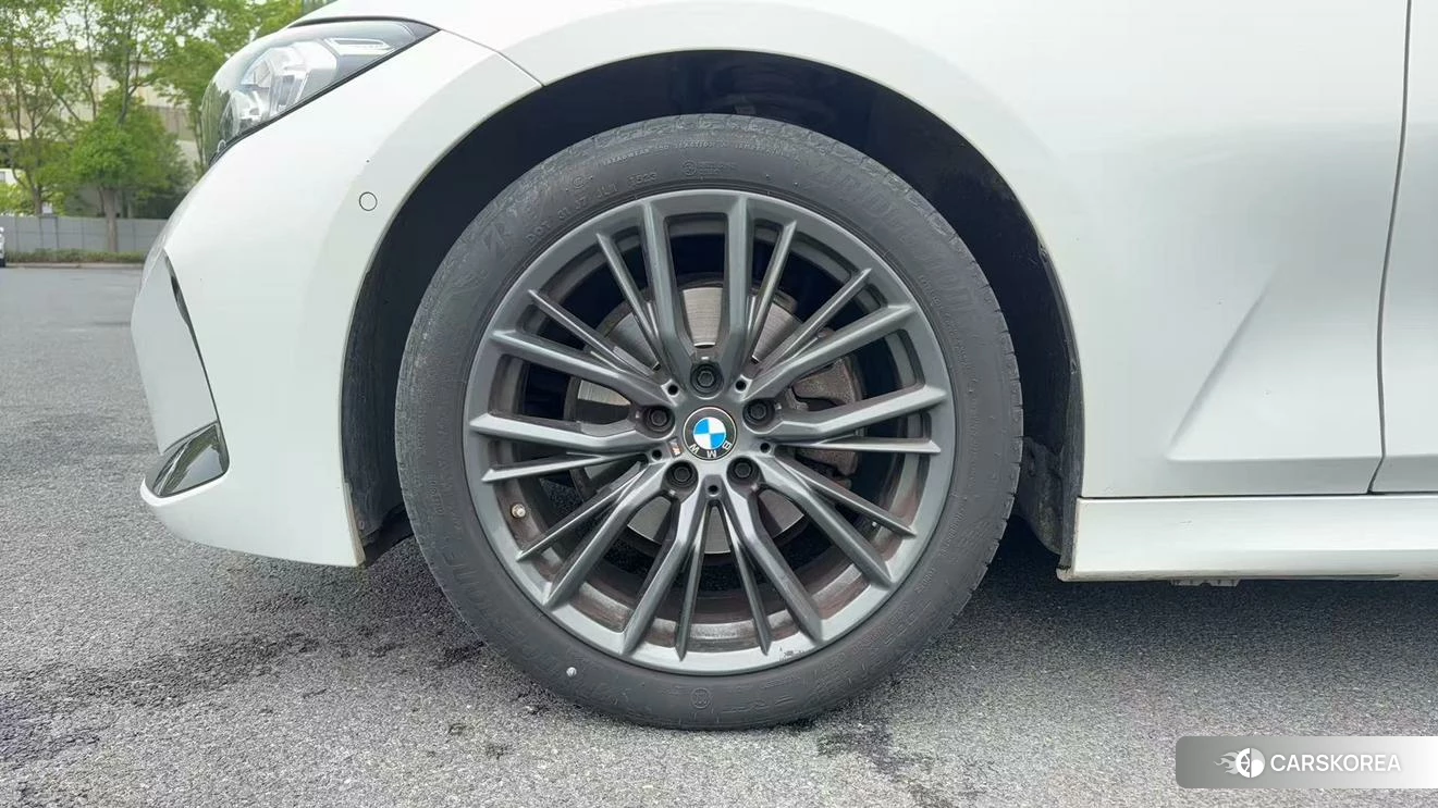 BMW 3 series id 4454288 из Китая 8
