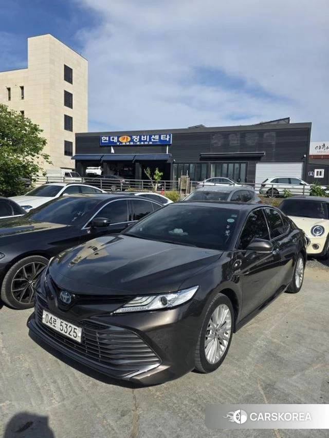 Toyota Camry (XV70) 2018 Коричневый из Кореи, фото 2