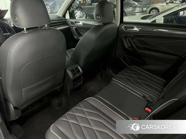 Volkswagen Tiguan L id 4359533 из Китая 11