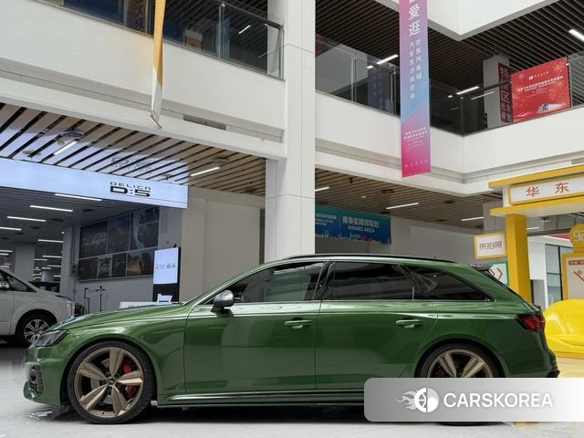 Audi RS 4 id 4211698 из Китая 12