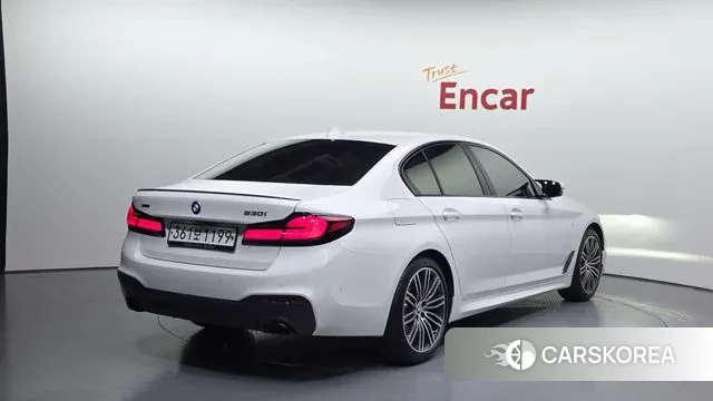 BMW 5 Series (G30) id 2976497 из Кореи 12