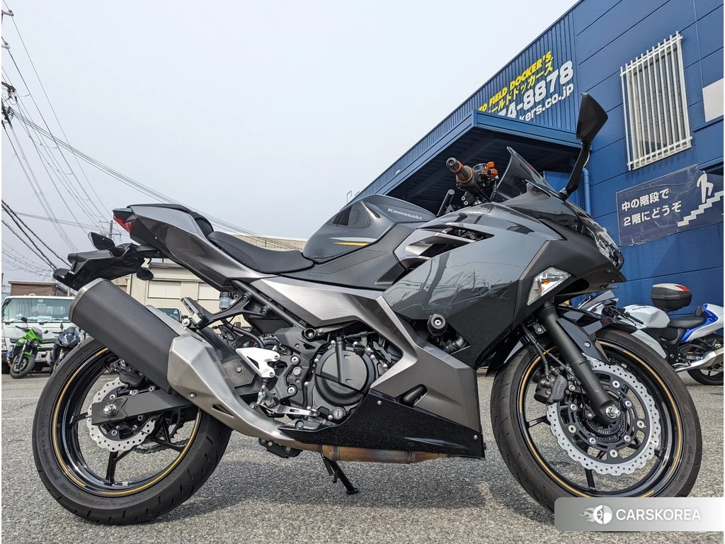 Проданный Kawasaki Ninja 400-2 2022 из Японии, фото 2