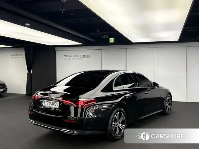 Mercedes-Benz E-Class W214 2024 Черный из Кореи, фото 3