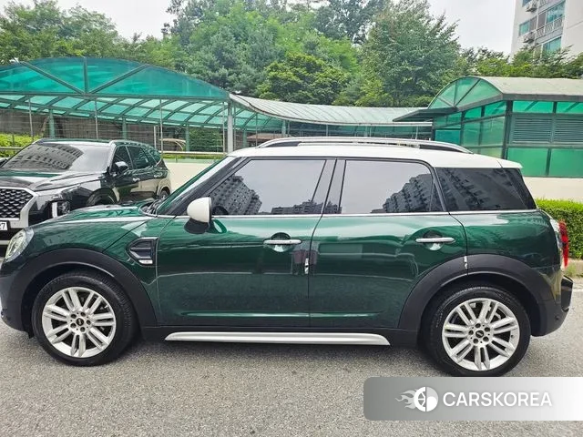 Mini Cooper Countryman 2019 Зеленый из Кореи, фото 2