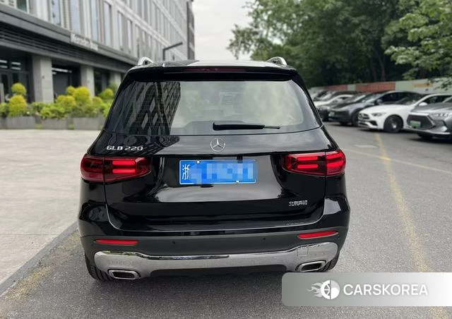 Mercedes-Benz GLB 2025 Черный из Китая, фото 2