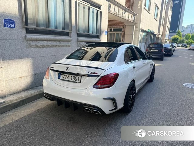 Mercedes-Benz C-Class W205 2018 Белый из Кореи, фото 2