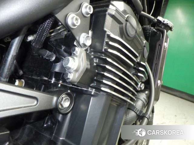 Engine photo
